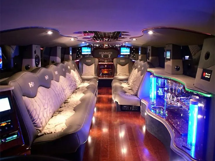 Hummer Limo photo 5 of 7